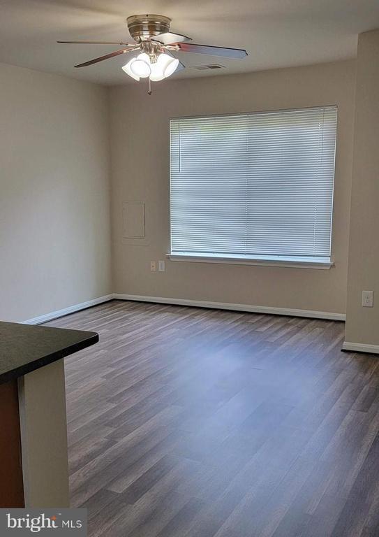 Building Photo - 3096 Heathcote Rd