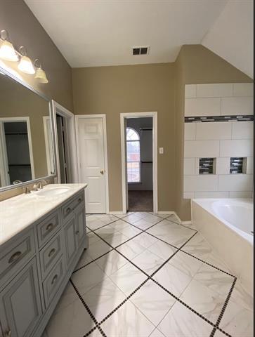 Building Photo - 2452 Clear Field Dr