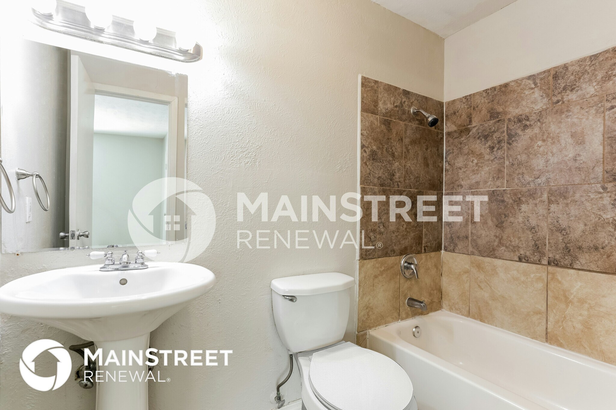 Building Photo - 817 Sandalwood Ln