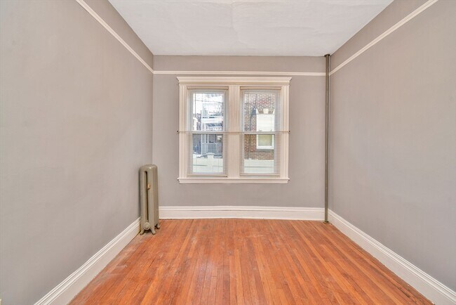 Building Photo - 146 Homestead St