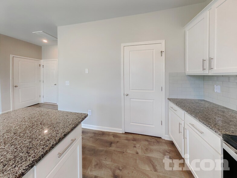 Building Photo - 134 Rivercamp St