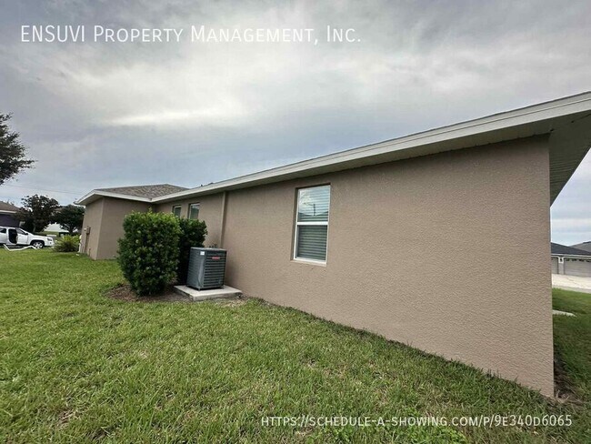 Building Photo - 3825 Milflores Dr