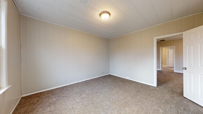 Building Photo - 2230 Kinkel Ave