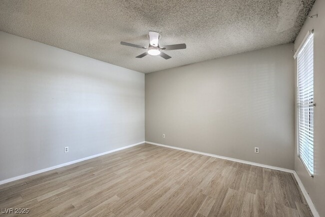 Building Photo - 2981 Country Manor Ln