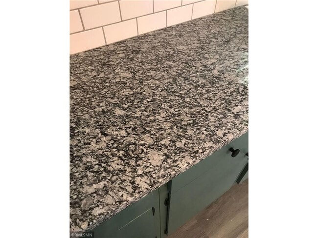 Building Photo - 3136 Douglas Dr N