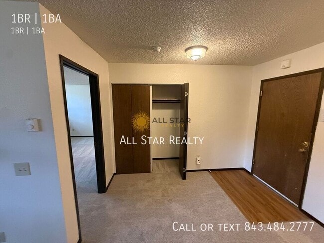 Building Photo - 2101 W 29th Ave