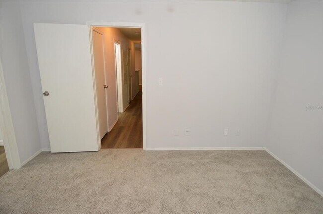 Building Photo - 1400 Gandy Blvd N
