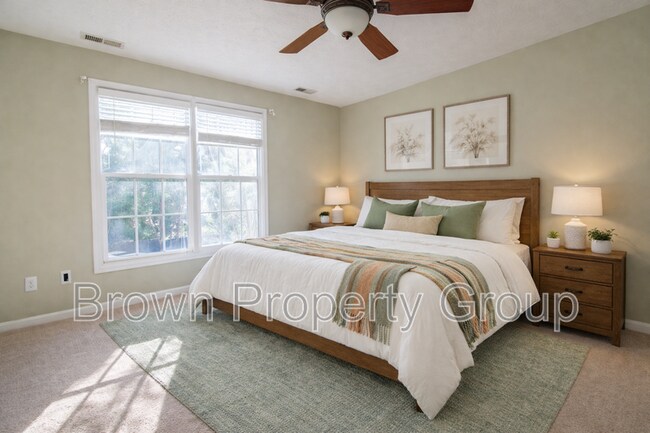 Building Photo - 725 Connaly Dr