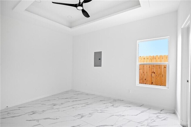 Building Photo - 11502 N 24th Ln