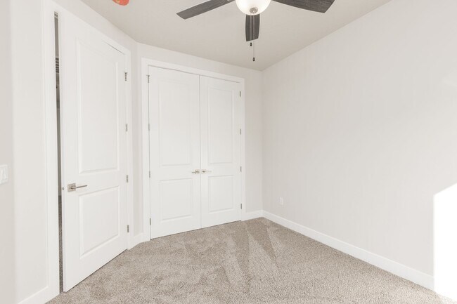 Building Photo - 2027 W 380 S