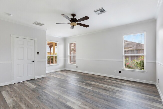 Building Photo - 9960 Cassowary Dr