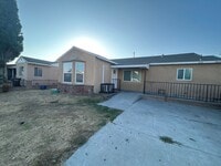 Building Photo - 3133-3135 La Madera Ave
