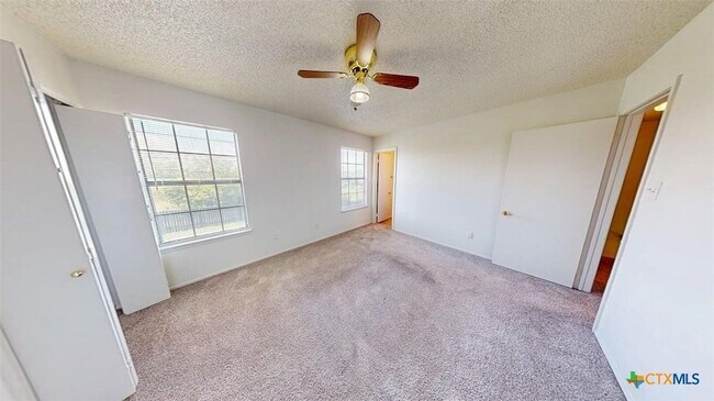 Building Photo - 1613 Bobby Lee Dr