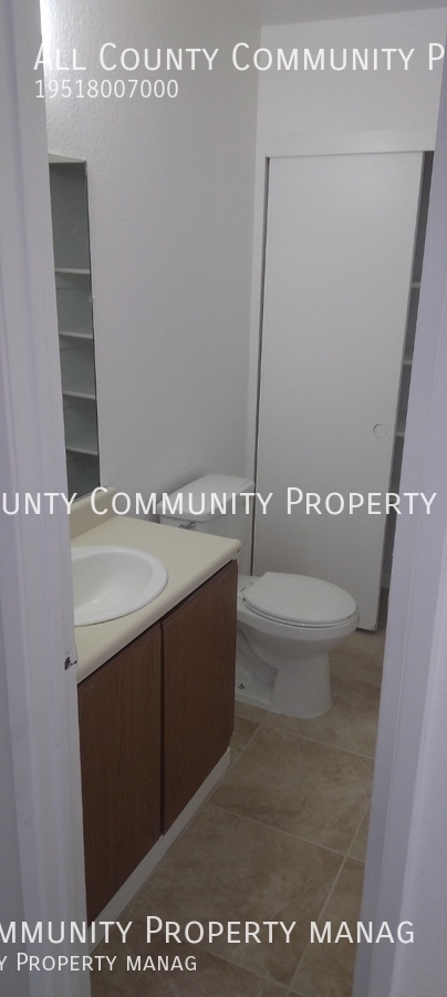 Building Photo - 73856 Sunnyvale Dr