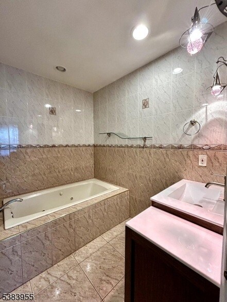 Building Photo - 27 Kingfisher Ct