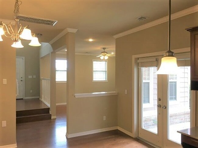 Building Photo - BEAUTIFUL HOME IN GREAT LOCATION!