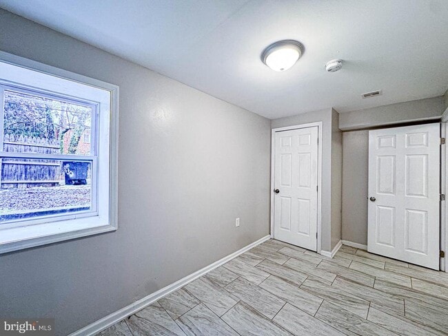 Building Photo - 4630 Hillside Rd SE