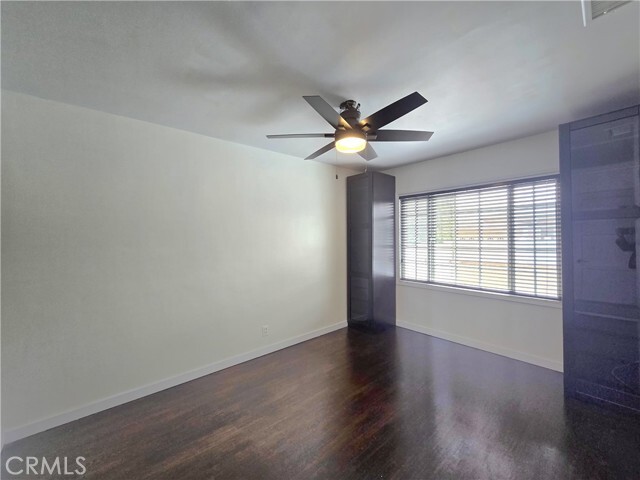 Building Photo - 527 N San Antonio Ave