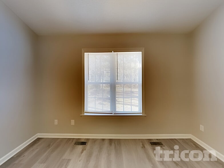 Building Photo - 417 Westonridge Run