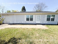 Building Photo - 3023 Cliftmont Ave NE