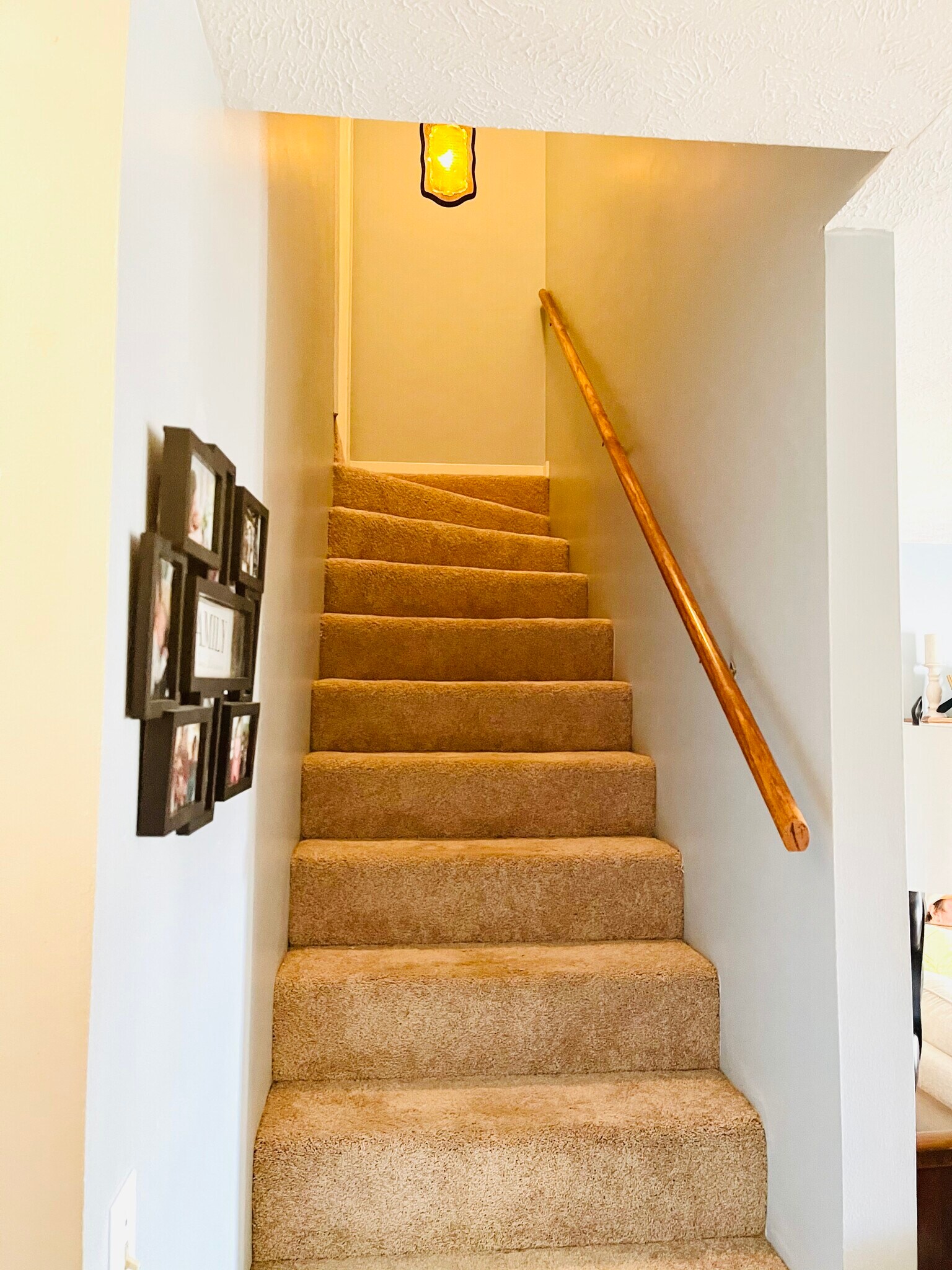 Building Photo - 102 Riverbend Dr