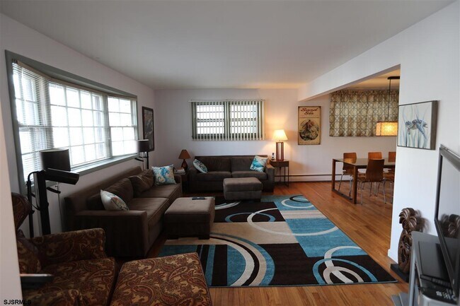 Building Photo - 14 S Swarthmore Ave