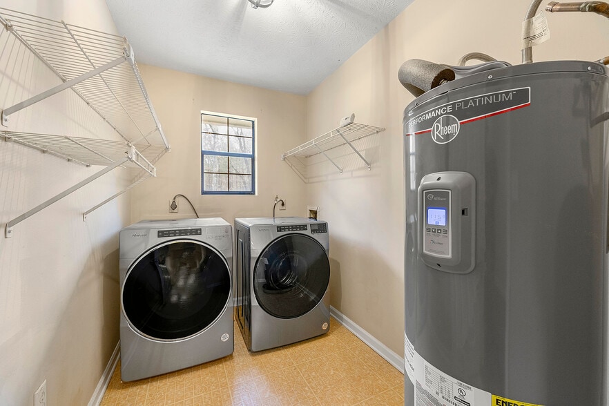 Building Photo - 249 Tony Trl SE