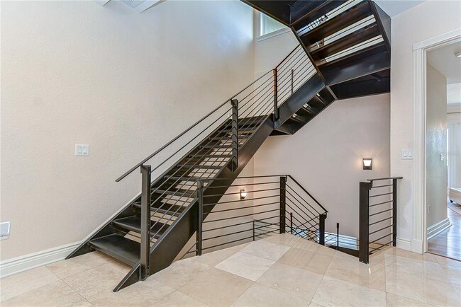 Building Photo - 4907 Bayshore Blvd