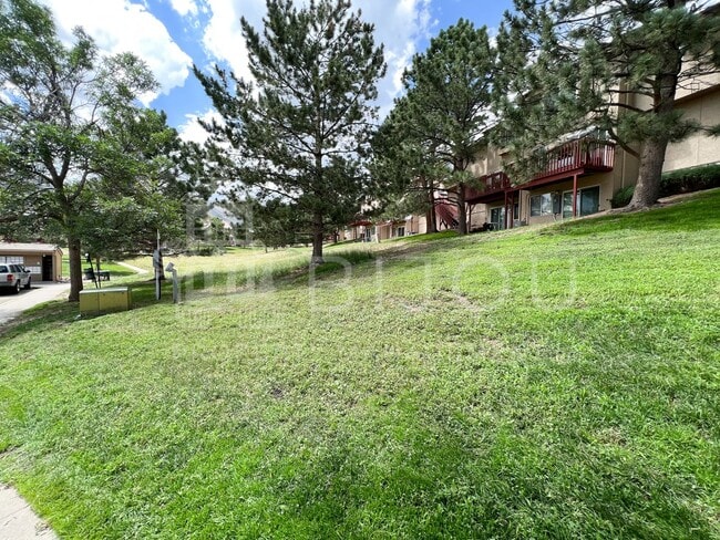 Building Photo - Ptarmigan Valley Townhome