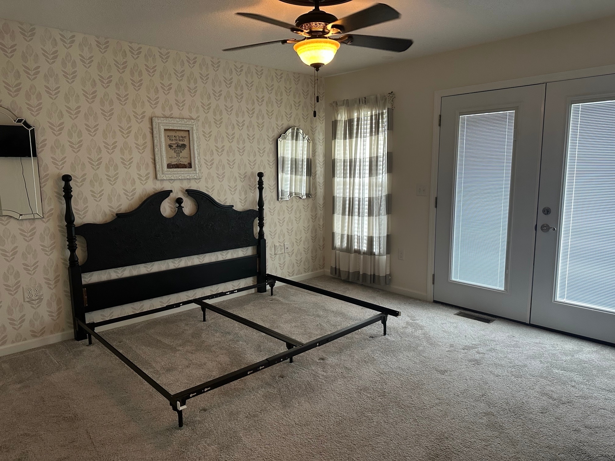 Building Photo - 7712 Walnut St