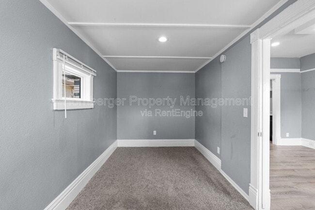 Building Photo - 2704 W Boone Ave