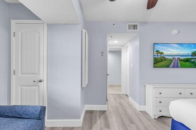 Building Photo - 1700 N Ocean Blvd