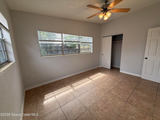 Building Photo - 420 N Fiske Blvd