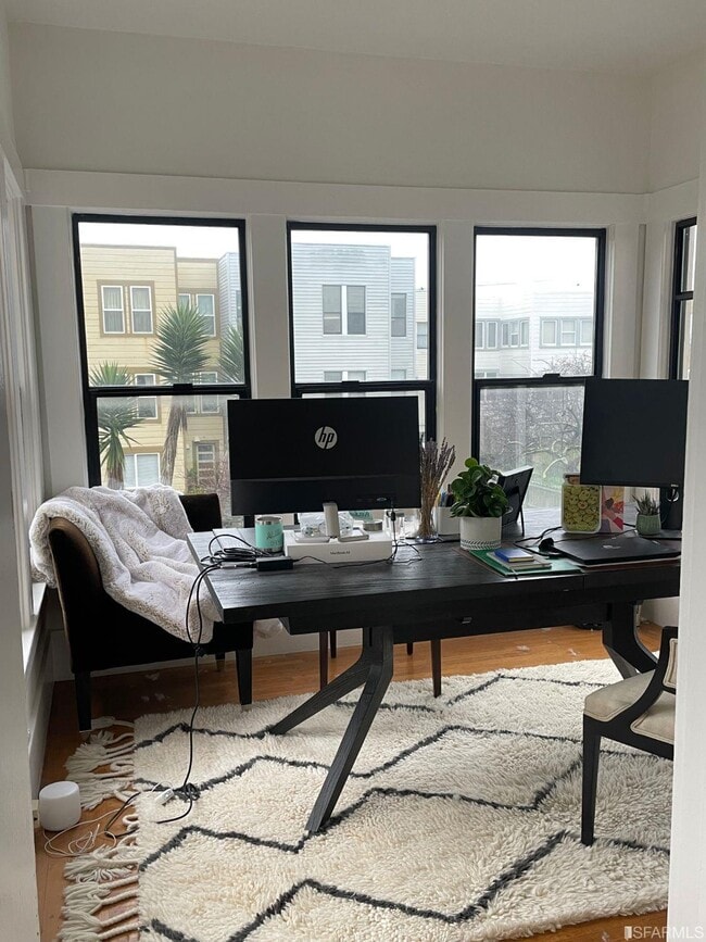 Building Photo - 272 25th Ave