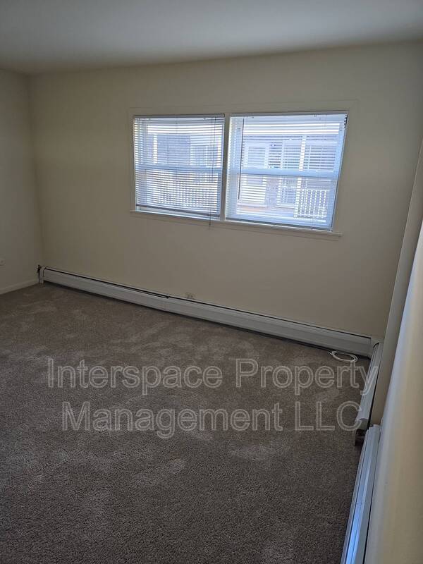 Building Photo - 9841 S Harlem Ave