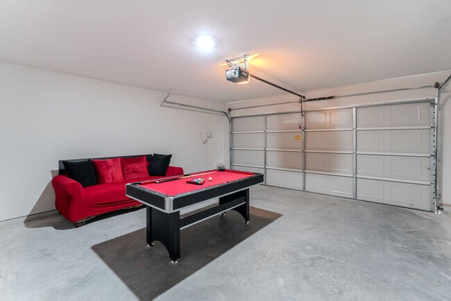 Building Photo - 8110 Alpine Bearberry Dr