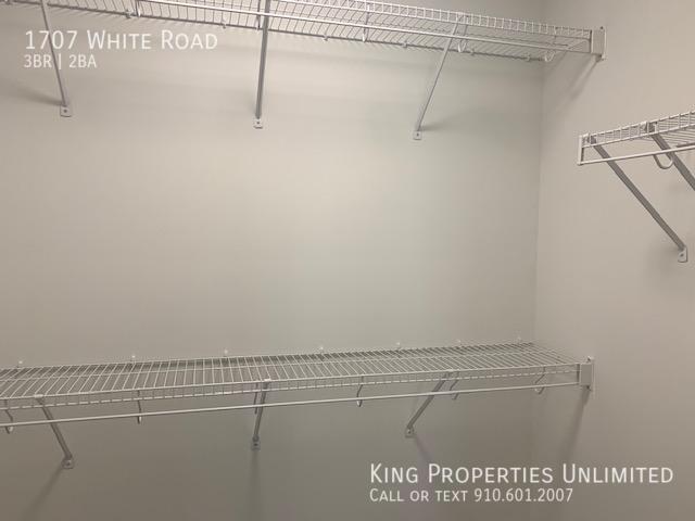 Building Photo - 1707 White Rd