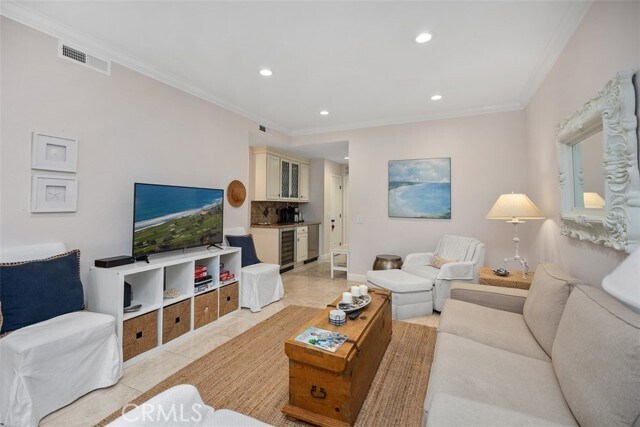 Building Photo - 30902 Club House Dr
