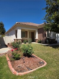 Building Photo - 924 Brentwood Rd