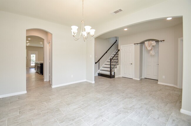 Building Photo - 24918 Meadowthorn Crest Ln