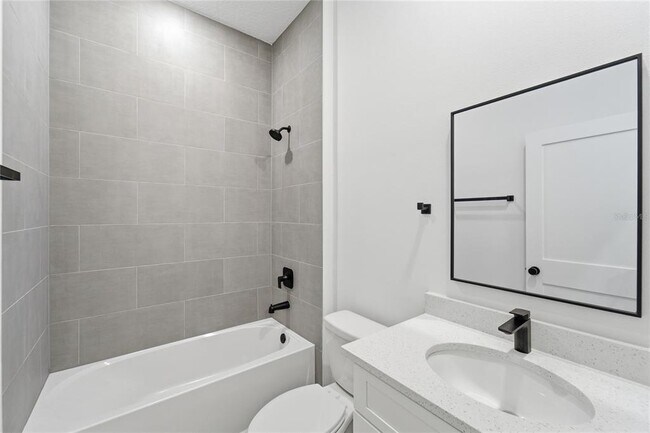Building Photo - 2600 SW 146th Pl Rd