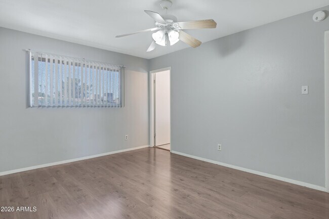 Building Photo - 1627 E Fremont Dr