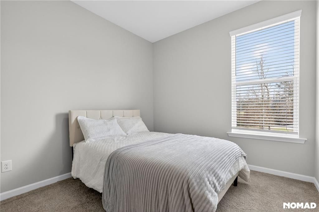 Building Photo - 110 Greenview Ct