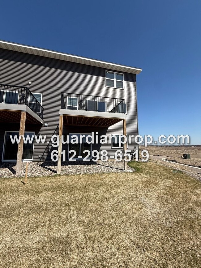 Building Photo - Luxury New Construction Townhouse, End Unit, Lower Family Room w/Walkout, 4 Baths, Loft Area