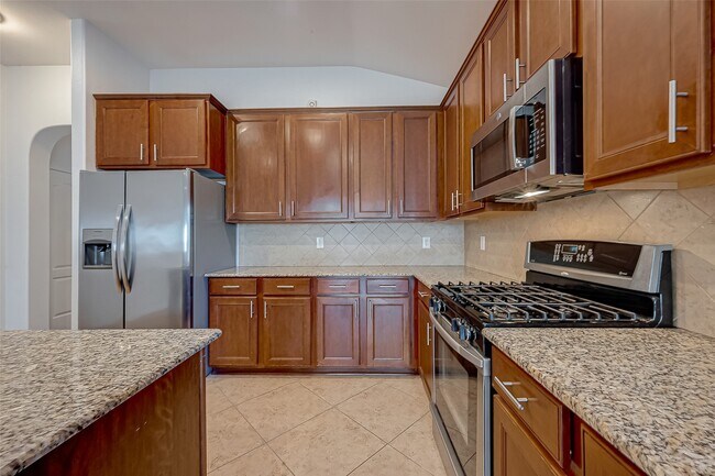 Building Photo - 502 Stream Mill Ln