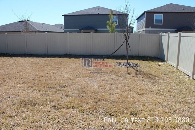 Building Photo - 1716 Tropical Oasis Ave