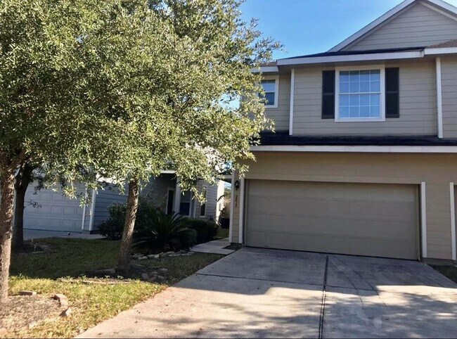 Building Photo - 2811 Hackamore Hollow Ln