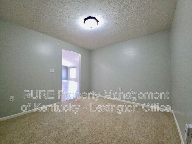 Building Photo - 2312 Remington Wy