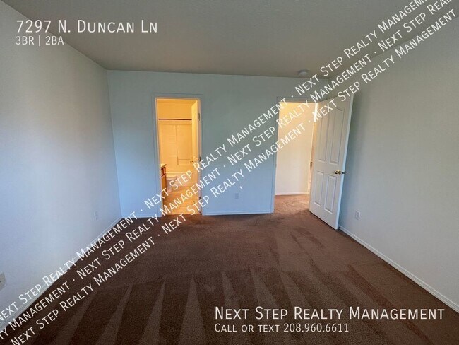 Building Photo - 3 Bed 2 Bath - NO SECURITY DEPOSIT REQUIRED!