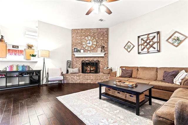 Building Photo - 706 Gateway Bend